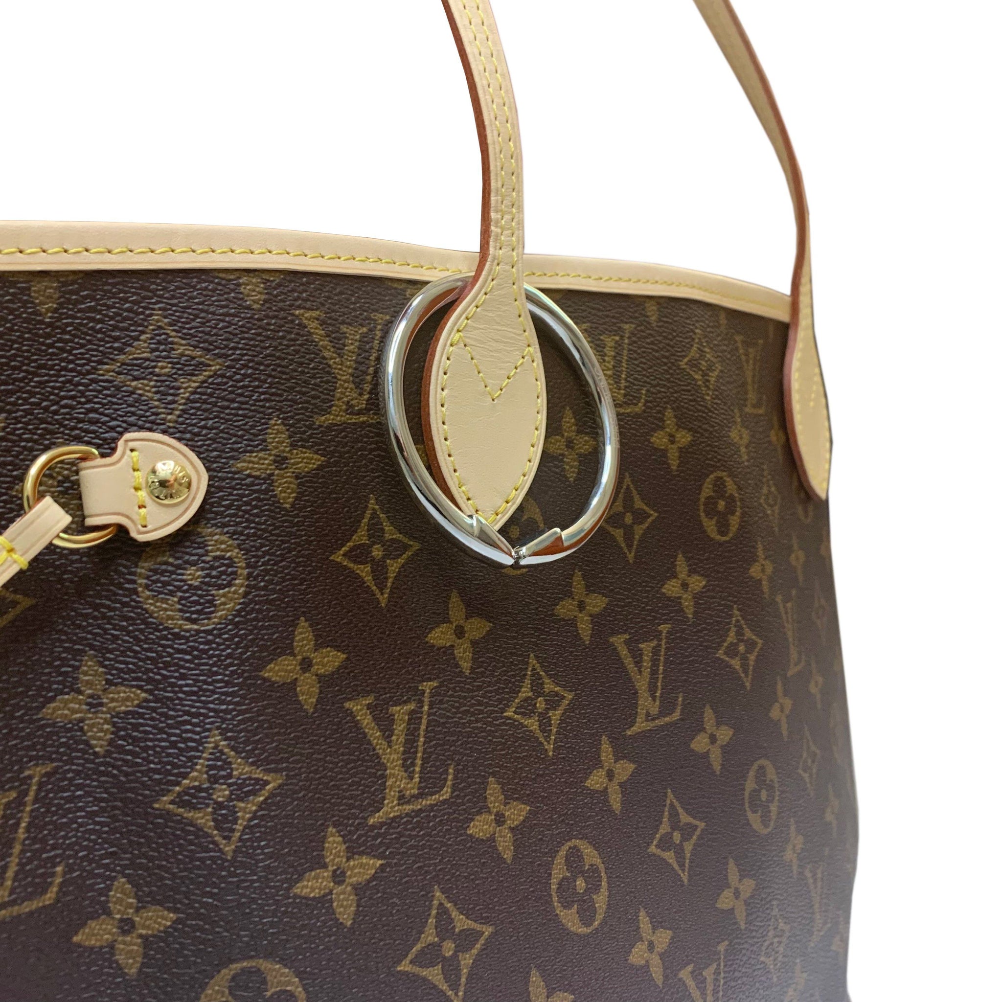 Louis Vuitton Trevi PM Handbag Review/ Should You Get This Bag (*One Of MY  Favorite Handbags) 